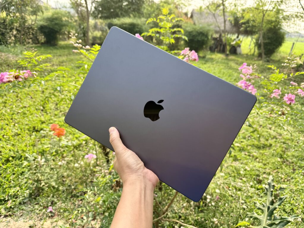 เมื่อผมเปิดใจให้ MacBook Pro M4